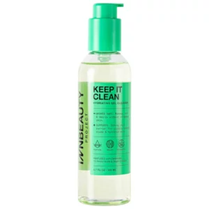 INNBeauty Project Keep It Clean Hydrating Gel Cleanser – nawilżający żel do mycia twarzy w przezroczystej butelce z zieloną pompką, delikatnie usuwa makijaż i zanieczyszczenia bez naruszania bariery skóry