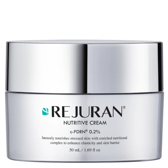 rejuran healer cream Zbliżenie na pojedynczy słoiczek REJURAN Nutritive Cream, ukazujące jego minimalistyczny i luksusowy design.