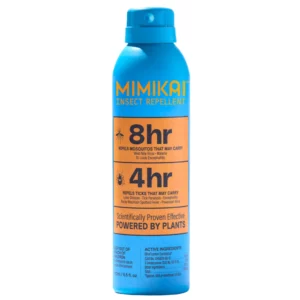 Niebiesko-pomarańczowy spray Mimikai Insect Repellent. Na opakowaniu wyróżniono działanie odstraszające komary przez 8 godzin i kleszcze przez 4 godziny, z napisem „Powered by Plants”.