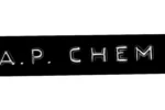 logo marki na bialym tle.