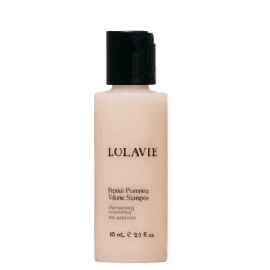 Beżowa butelka szamponu LolaVie Peptide Plumping Volume Shampoo o pojemności 60 ml z czarną zakrętką.