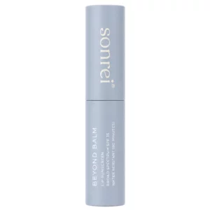 Na zdjęciu znajduje się Sonrei Beyond Balm SPF 35 – bezbarwny balsam przeciwsłoneczny do ust w błękitnym opakowaniu na białym tle.