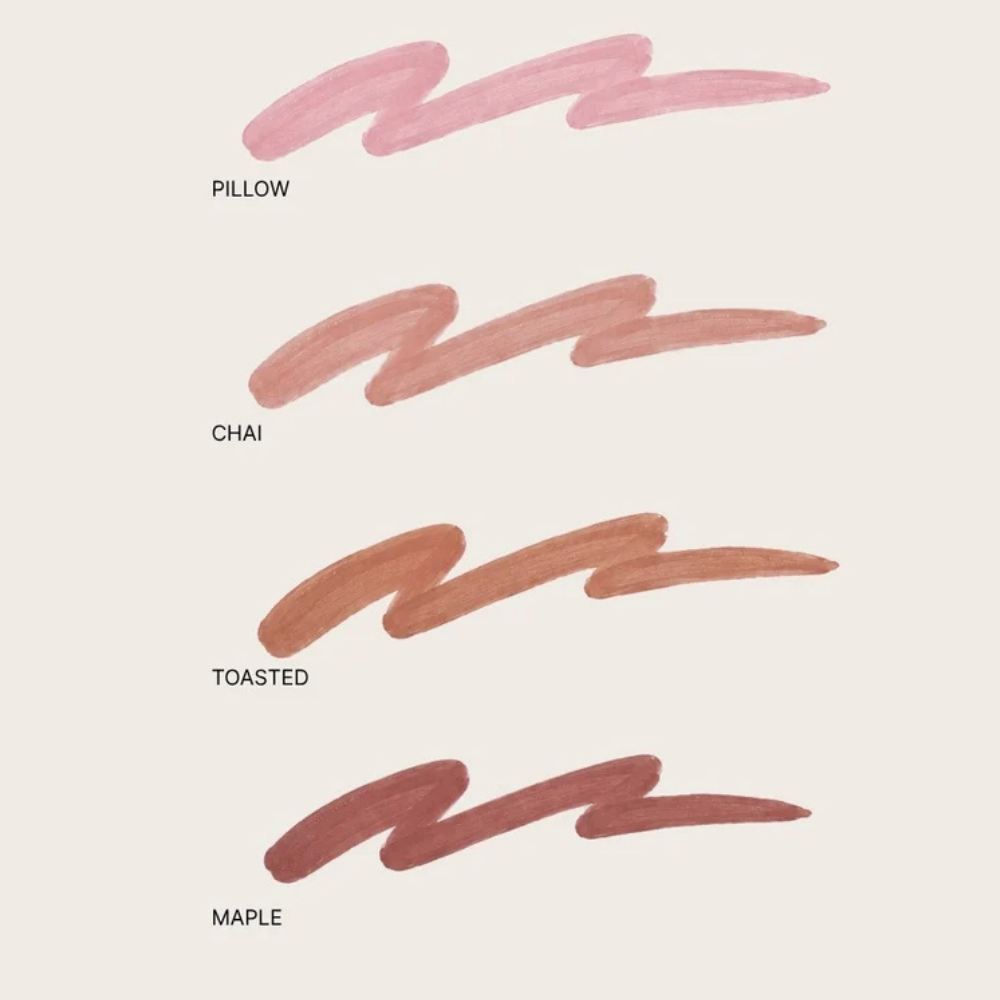 Copini Love Bite Soft Focus Lip Stain (2) Copini Love Bite Soft Focus Lip Stain - swatche odcieni - zestawienie czterech odcieni Pillow, Chai, Toasted i Maple, od delikatnego różu po głębszy różano-brązowy kolor.