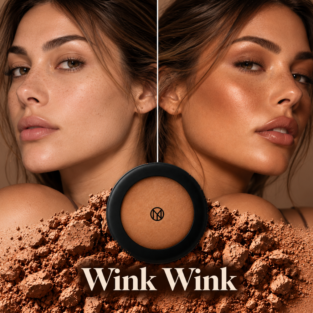 IL MAKIAGE Mineral Baked Bronzer - mineralny wypiek słońca (3) IL MAKIAGE Mineral Baked Bronzer w odcieniu Wink Wink - porównanie twarzy przed i po aplikacji bronzera, pokazujące wyraźniejsze ocieplenie cery, efekt słonecznej opalenizny i podkreślone rysy twarzy, z bronzerem na tle rozkruszonego pigmentu.