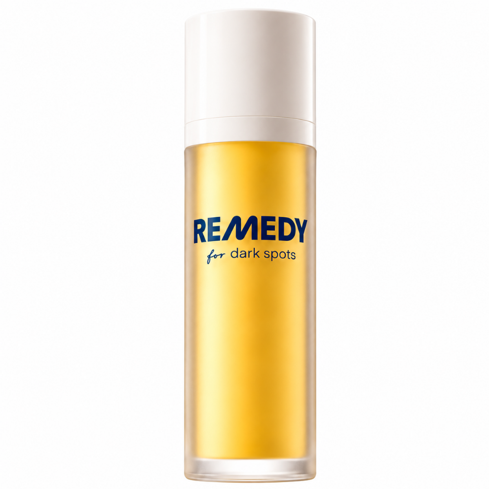 Remedy Dark Spot Correcting Advanced Serum - wyrównaj rachunki z przebarwieniami REMEDY for Dark Spots - kosmetyk na przebarwienia w złotym opakowaniu z białą nakrętką, na białym tle.
