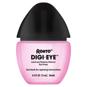 Różowa buteleczka kropli do oczu Rohto Digi-Eye o pojemności 13 ml. Buteleczka jest półprzezroczysta, z czarną zakrętką. Na etykiecie widnieje napis "Rohto Digi-Eye Lubricant/Redness Reliever Eye Drops".