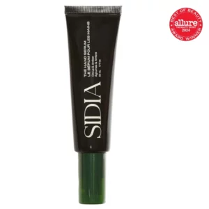 Czarna tubka Sidia The Hand Serum o pojemności 50 ml, z zieloną nakrętką i białymi napisami, wyróżniona symbolem Allure Best of Beauty Award Winner 2024, przeznaczona do intensywnej pielęgnacji dłoni.