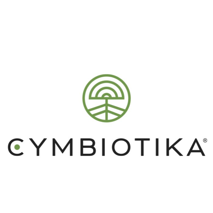 Logo Cymbiotika przedstawia zielony, okrągły symbol składający się z łuków i linii nawiązujących do naturalnych motywów, z czarnym napisem "CYMBIOTIKA" poniżej.