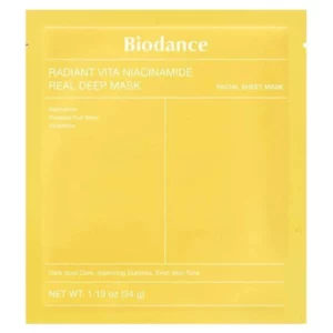 Na zdjęciu znajduje się żółte opakowanie maski do twarzy Biodance Radiant Vita Niacinamide Real Deep Mask.