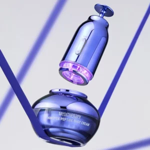 Słoik kremu przeciwstarzeniowego Inmotox Peptide Shot Cream wraz z urządzeniem masującym Suction Jet EMS marki Meditherapy.