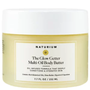Słoik Naturium The Glow Getter Multi-Oil Body Butter o pojemności 232 ml z białą zakrętką i jasnożółtą etykietą.
