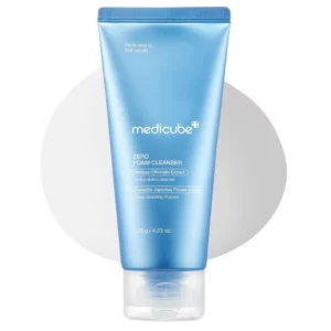 Sale 15 „Opakowanie pianki oczyszczającej Medicube Zero Foam Cleanser z wyciągiem z melisy i kamelii.”