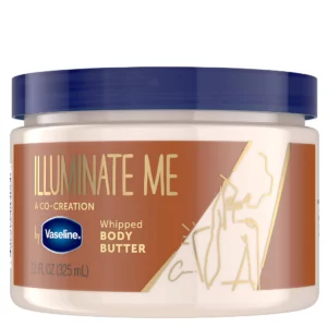 Słoik Vaseline Illuminate Me Whipped Body Butter o pojemności 325 ml, z niebieską nakrętką i złotą grafiką na etykiecie.