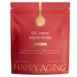 Saszetka suplementu NAD+ women’s longevity formula w kolorze czerwonym ustawiona na białym tle z czytelnymi informacjami o produkcie i napisem HAPPY AGING.