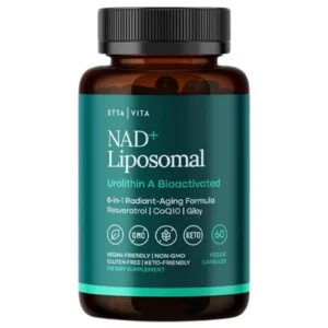 Opakowanie NAD Liposomal 60 kapsułek ukazane na jasnym tle.