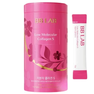 Nutrione BB LAB Low Molecular Collagen S – kolagen niskocząsteczkowy w różowym opakowaniu oraz pojedynczy sztyft kolagenu 2 g