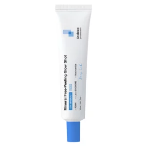 Pionowe zdjęcie tubki Dr.Deep Mineral Free-Peeling Glow Shot na jasnym tle, z niebieską zakrętką i minimalistycznym designem opakowania.