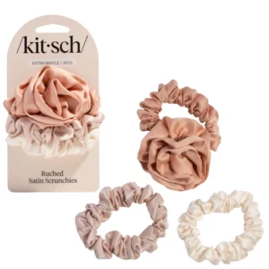 Kitsch Ruched Satin Scrunchies 3 sztuki – satynowe gumki do włosów w odcieniach terracotta, beż i krem, delikatne dla włosów, bez odgniatania i łamania pasm.