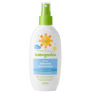 Babyganics SPF 50 mineral sunscreen spray dla dzieci delikatna ochrona przeciwsłoneczna dla skóry wrażliwej.
