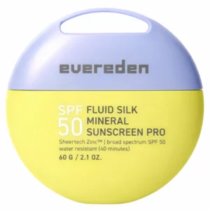 Opakowanie Evereden Fluid Silk Mineral Sunscreen SPF 50 – kompaktowy filtr przeciwsłoneczny dla dzieci.