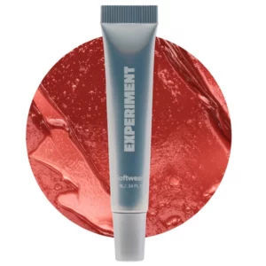 Experiment Softwear Lip Treatment serum do ust nawilżające konsystencja produktu i opakowanie kosmetyku do pielęgnacji ust.