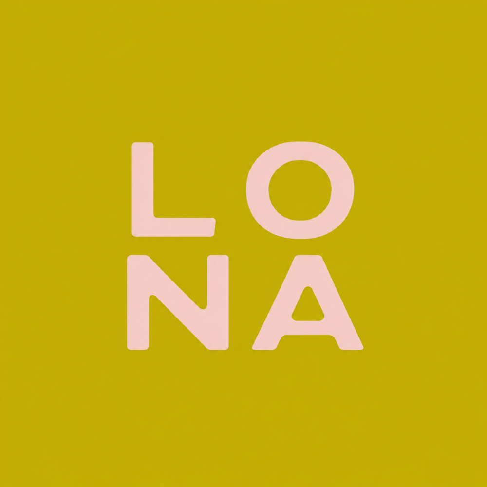 Logo marki LONA w pastelowym różu na limonkowo-zielonym tle w minimalistycznym, nowoczesnym stylu beauty.
