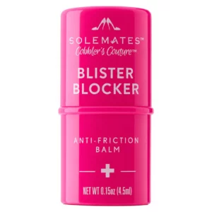 Sztyft Solemates Blister Blocker Anti-Friction Balm na jasnym tle. Bezzapachowy balsam ochronny pomagający chronić skórę przed otarciami i pęcherzami podczas noszenia obuwia.