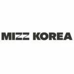 Czarne logo MIZZ KOREA na białym tle.