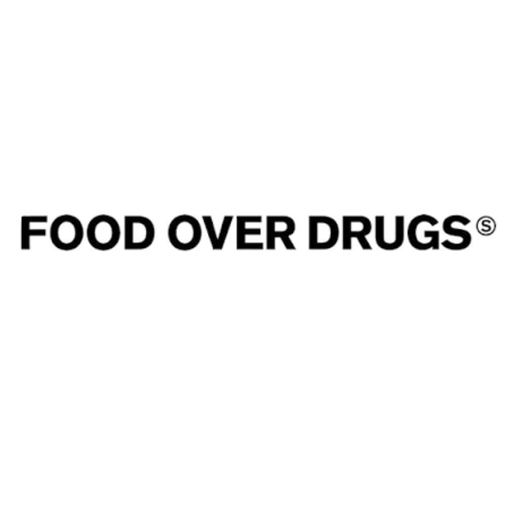 Logotyp marki Food Over Drugs na białym tle.
