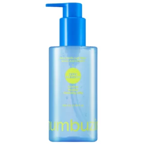 skincare 8 Numbuzin Zero Blemish Oil-Free Micellar Cleansing Jelly - niebieski, bezolejowy żel micelarny z pompką na białym tle.