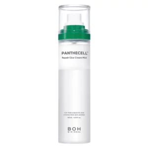 Na zdjęciu znajduje się pojedyncza butelka mgiełki do twarzy Bioheal Boh Panthecell Repair Cica Cream Mist z zielonym elementem na atomizerze.
