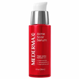 Na zdjęciu znajduje się produkt Mederma Scar Serum 30 ml w czerwonym opakowaniu z pompką na białym tle.