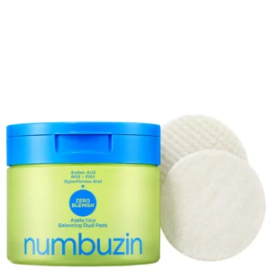 Numbuzin No.0 Zero Blemish Azela Cica Balancing Dual Pads - opakowanie produktu wraz z dwoma rodzajami dwustronnych płatków na białym tle.
