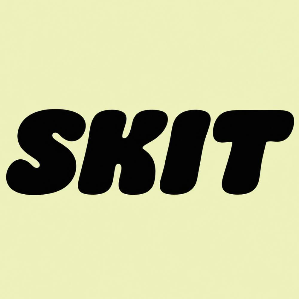 Logo marki SKIT - czarny, zaokrąglony napis na jasnożółtym tle.